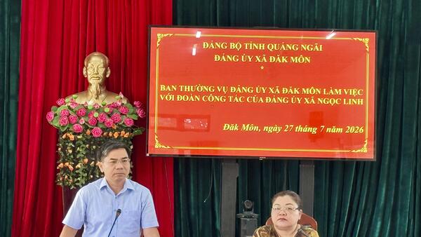 BAN THƯỜNG VỤ ĐẢNG ỦY XÃ ĐĂK MÔN LÀM VIỆC VỚI ĐOÀN CÔNG TÁC CỦA ĐẢNG ỦY XÃ NGỌC LINH: TRAO ĐỔI KINH NGHIỆM XÂY DỰNG ĐẢNG VÀ PHÁT TRIỂN KINH TẾ BỀN VỮNG